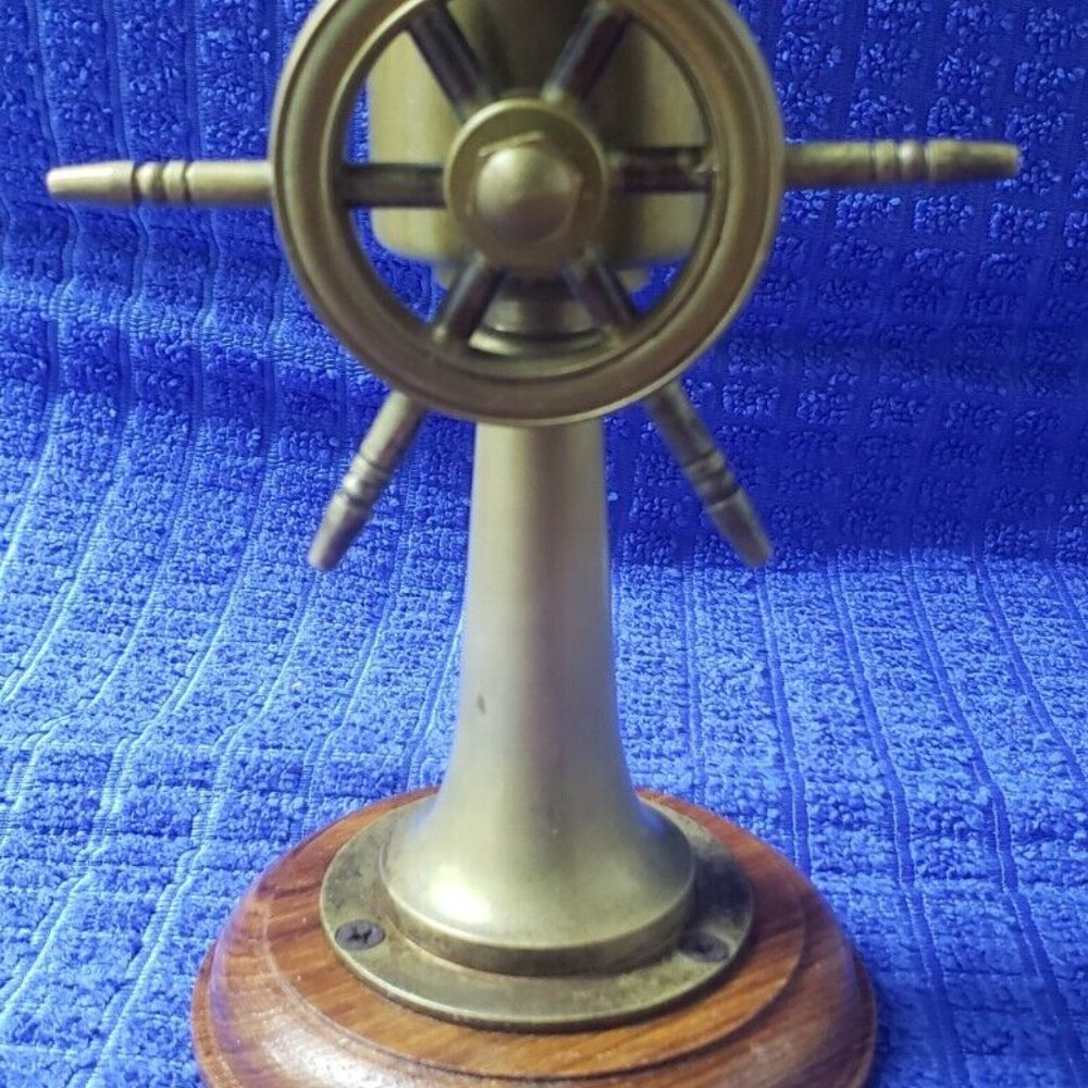 VINTAGE GERMANY DESK PIECE NAVAL BINNACLE AND SHIP’S WHEEL - Picture 3 of 12